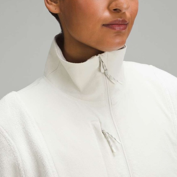 ❤️ Lululemon Fleece + Ripstop Hiking Pullover Bone Size 6 NWT - Picture 10 of 16